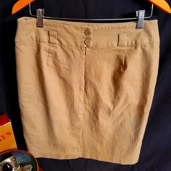NEW YORK CLOTHING CO KNEE LENGTH TAN PENCIL SKIRT - Picture 5 of 8